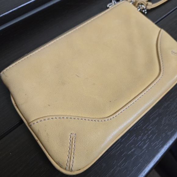 Coach yellow leather wristlet - Picture 3 of 6